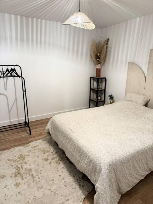 מון-דה-מרסן Appartement Eloi - 1 Chambre מראה חיצוני תמונה